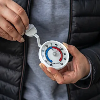 Universal, self-adhesive thermometer (-50°C to +50°C) – photo 4
