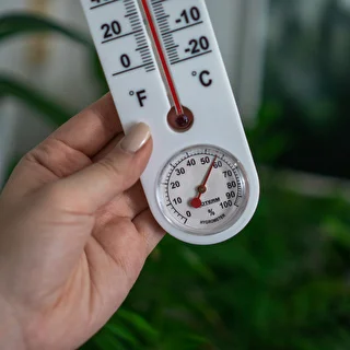 Universal white thermometer with a hygrometer (-20°C to +50°C) 25cm – photo 4