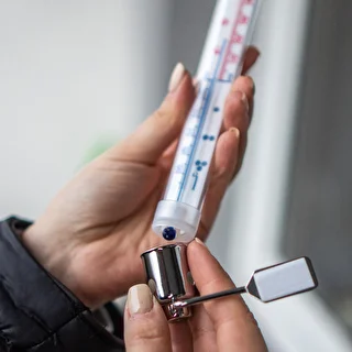 Mercury-free outdoor window thermometer with metal frame  (-50°C to +50°C) 20cm – photo 4