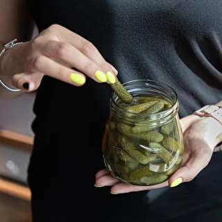 “Inverted Amphora” 500 ml twist-off jar with Ø82/6 coloured lid – photo 12
