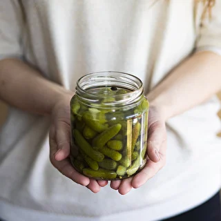 580 ml twist-off jar with maroon cap Ø82/6 – photo 6