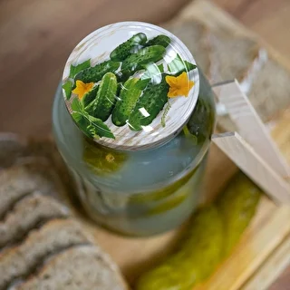1,5l twist off glass jar with coloured lid Ø82/6 and tongs – photo 5