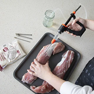 Semi-automatic meat injector with a hose and a needle set – photo 12