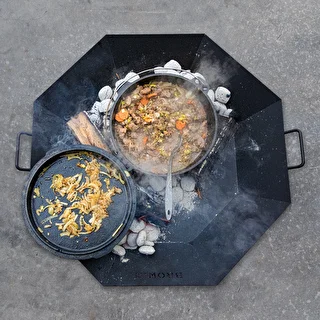 Cast iron suspended cauldron with frying pan – photo 11