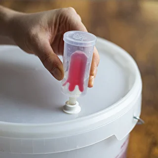 Silent airlock for bigger fermenters – photo 4