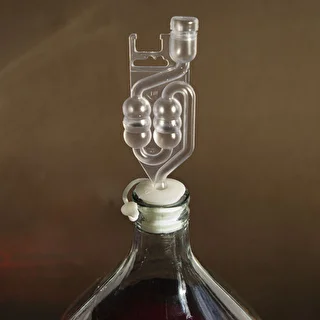 Ø40/43 mm demijohn stopper with a closure – photo 7