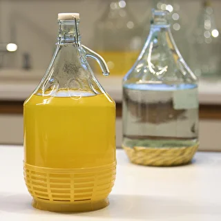 5l glass carboy / gallon with handle "Dama" – photo 4