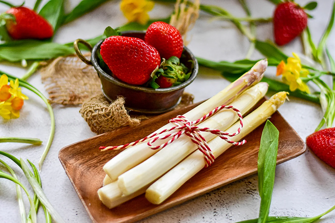 How to prepare white asparagus?