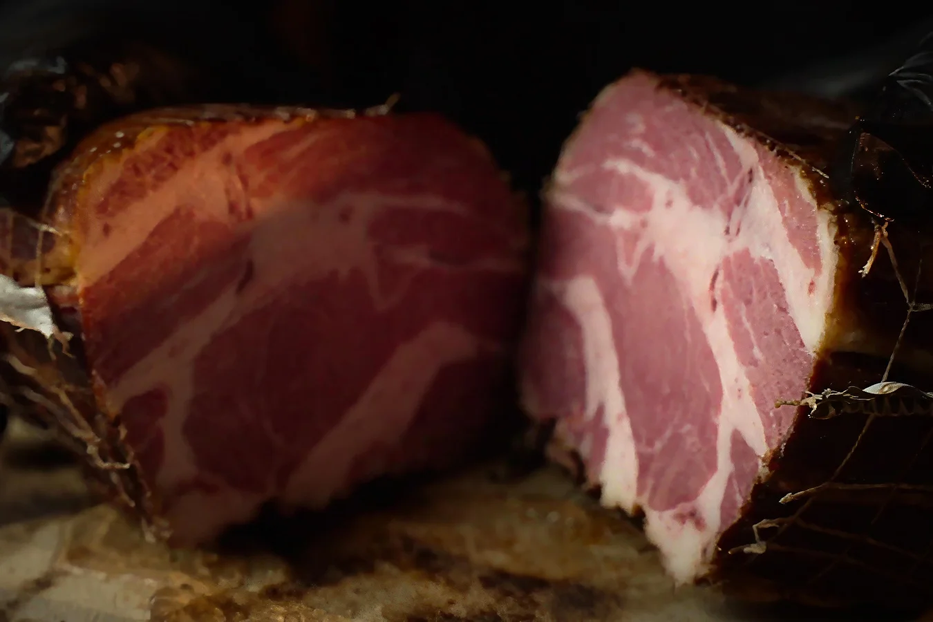 Smoked pork neck (baleron)