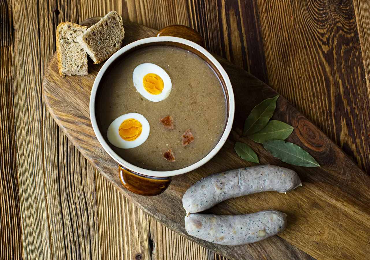 Easter sour rye soup