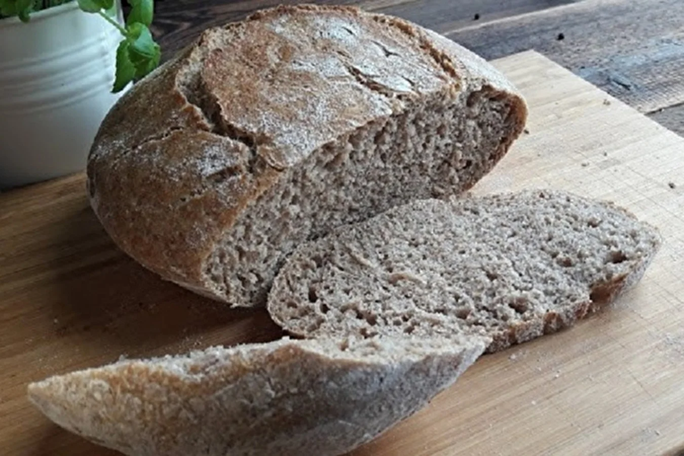 Wheat bread with added wholemeal flour