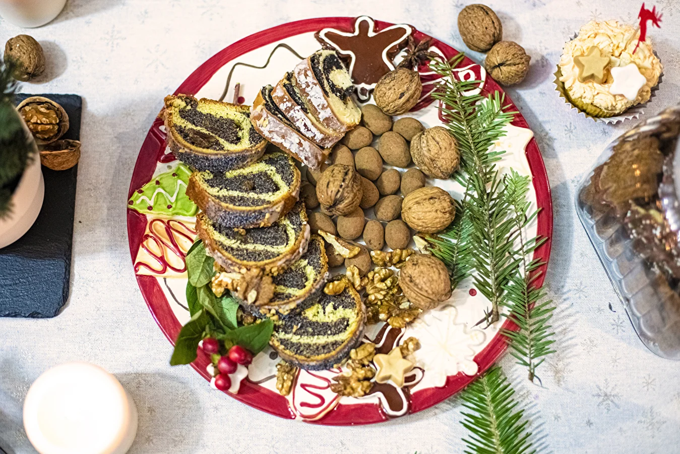 Christmas poppy seed roll that always turns out!