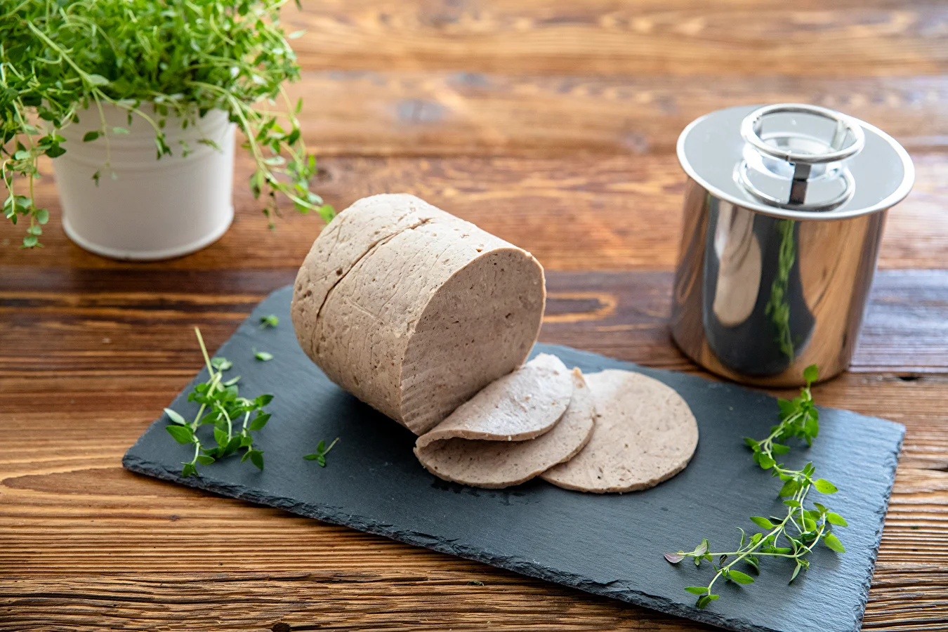 Luncheon sausage from a ham cooker for children