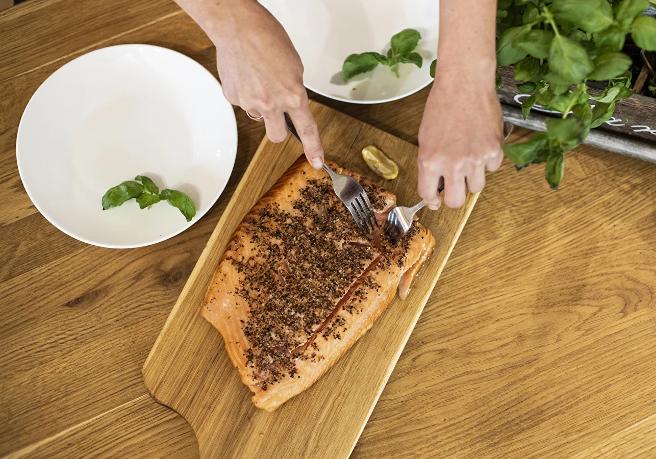 Hot-smoked salmon