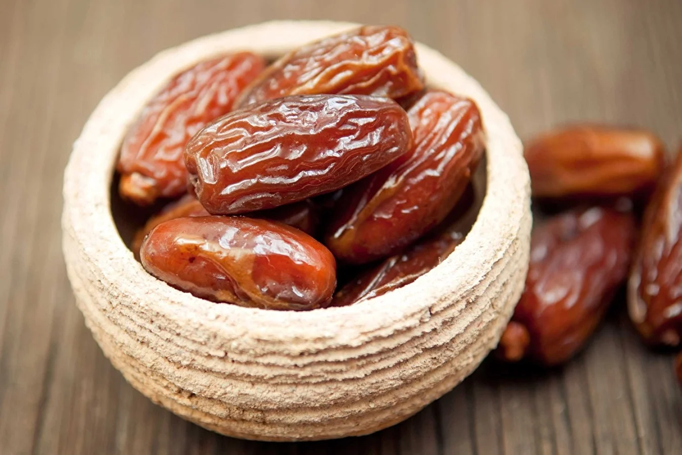 Plum-and-date liqueur