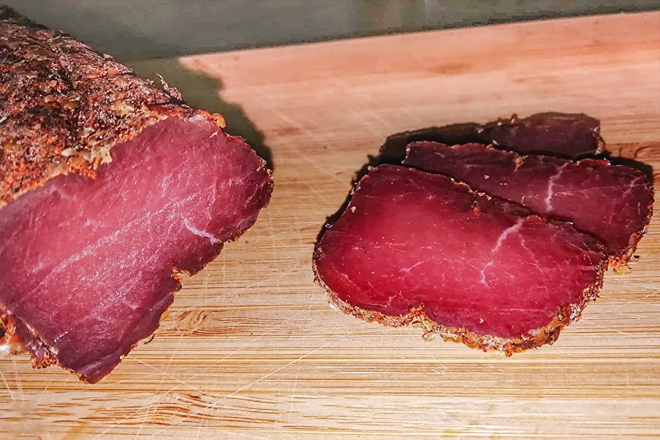 Dry-cured tenderloin with herbs