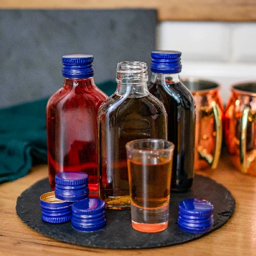 100 ml Hip flask glass bottle with screw cap , 8 pcs. - 3 ['bottles', ' tinctures', ' tincture bottles', ' tincture bottle with screw cap', ' bottle with screw cap', ' bottles with coloured screw caps', ' coloured screw caps', ' screw caps']