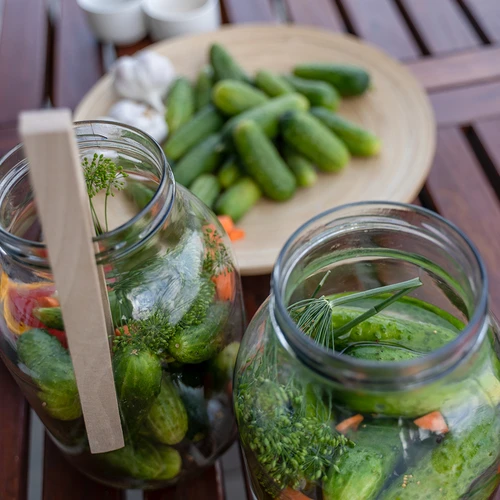 3l twist off glass jar with plastic lid Ø100 and tongs - 8 ['jar', ' glass jar', ' jar with lid', ' jar for pickled cucumbers', ' jar for cucumbers', ' liqueur jar', ' jar for liqueurs', ' jar with tongs', ' cucumber tongs', ' kitchen tongs']