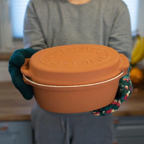 4.5 L glazed Roman pot - 20 ['Roman pot', ' fat-free baking', ' steaming', ' healthy cooking', ' for meat', ' for baking meat', ' for bread', ' for fish', ' for vegetarian', ' stews', ' children’s meals', ' diet-friendly meals', ' for baking bread', ' enamelled Roman pot', ' coated Roman pot', ' glazed Roam pot', ' pot made of clay', ' Roman cookware', ' Roman mould', ' clay pot', ' Roman pot with lid', ' cookware with lid', ' gift idea']