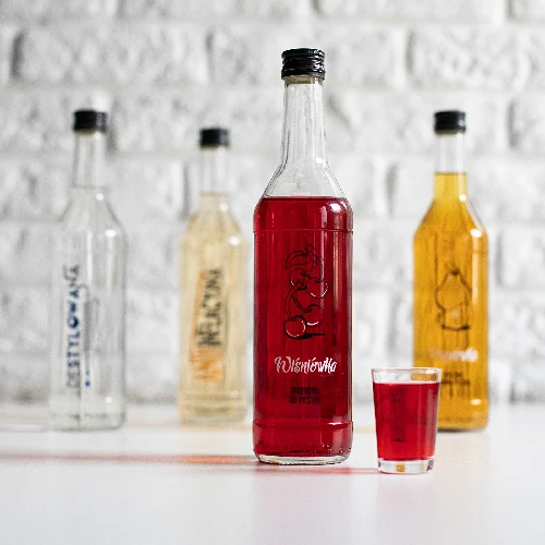 500 ml bottle with screw cap, with Cherry infusion liqueur print, 4 pcs - 9 ['cherry infusion liqueur', ' infusion liqueur from cherries', ' bottle for infusion liqueurs', ' bottles for infusion liqueurs', ' bottle with screw cap', ' bottles with print', ' glass with print', ' glass bottles', ' glass bottles with screw caps']