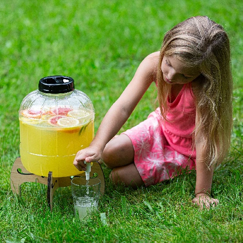 8 L shatterproof jar with tap and two-sided wooden stand - 17 ['shatterproof jar', ' plastic jar', ' lemonade jar', ' punch jar', ' jar on stand', ' jar with tap', ' citronade', ' lemonade', ' punch', ' sangria', ' jar placed on stand', ' drink jar', ' infusion liqueur jar', ' jar for Christmas dried stewed fruit drink', ' liquor jar']