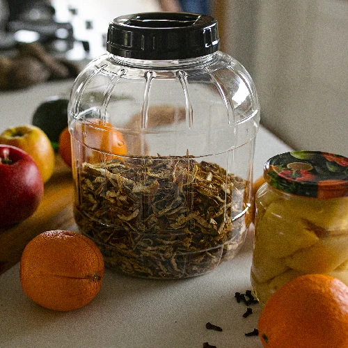 A multifunctional 10 L jar with a black twist-off lid - 11 