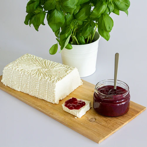 Bacterial cultures for Greek cheese - 3 ['bacterial cultures', ' cheese bacteria', ' Greek cheese', ' cheese production', ' starter cultures', ' cheese starter', ' lactic fermentation', ' mix for cheese fermentation', ' feta cheese']