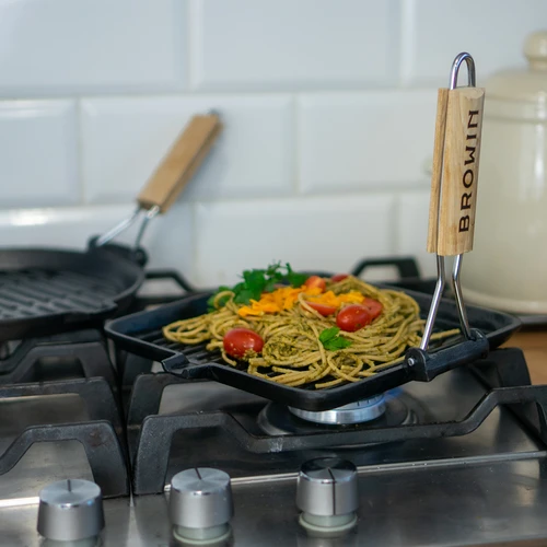 Cast iron griddle pan with handle, 22 x 22 cm - 5 ['cast iron skillet', ' skillet with wooden handle', ' skillet with folding handle', ' cast iron pots', ' grill']