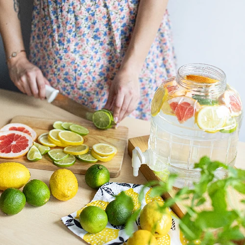 Multi-functional 3 L jar with tap - 9 ['PET jar', ' plastic jar', ' jar made of plastic', ' multi-purpose jar', ' shatterproof jar', ' jar with tap', ' jar with small tap', ' lemonade jar', ' jar with lid and stopper', ' citronade', ' lemonade', ' punch', ' decanting']