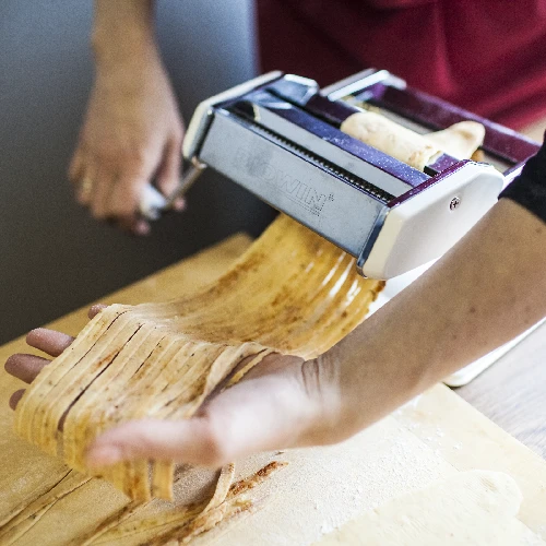 Pasta and ravioli maker - manual - 12 ['pasta makers', ' pasta maker', ' pasta making device', ' pasta from pasta maker', ' homemade pasta', ' homemade ravioli', ' pasta made at home', ' homemade pasta', ' homemade ravioli', ' homemade pasta recipe', ' ravioli', ' pasta']