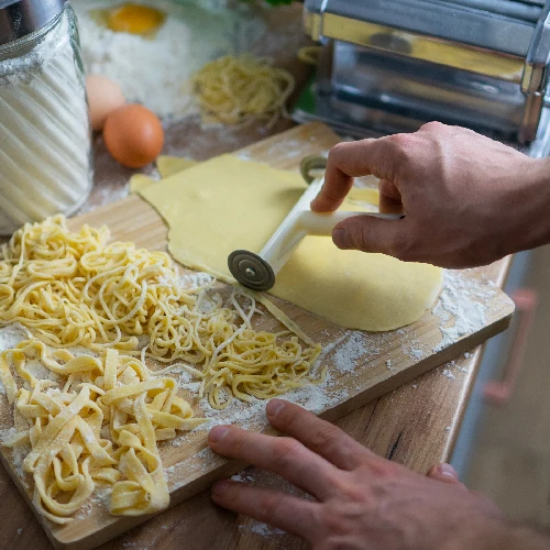 Pasta and ravioli maker - manual - 14 ['pasta makers', ' pasta maker', ' pasta making device', ' pasta from pasta maker', ' homemade pasta', ' homemade ravioli', ' pasta made at home', ' homemade pasta', ' homemade ravioli', ' homemade pasta recipe', ' ravioli', ' pasta']