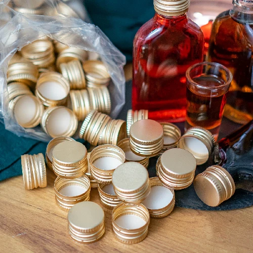 Screw cap for bottles, Ø28/18 - golden - 100 pcs. - 2 ['screw cap', ' screw caps', ' bottle cap', ' bottle caps', ' screw caps for bottles', ' golden screw cap', ' screw cap for liquor']