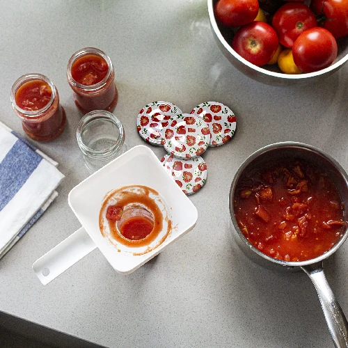 Tomato-patterned Ø66/4 lids -  10 pcs - 7 ['white lid', ' colourful tomato pattern', ' pasteurisation', ' process control', ' storage', ' Tomatoes size Ø66', ' larder decoration', ' lids for pasteurisation', ' vegetable lids', ' tomato lids']