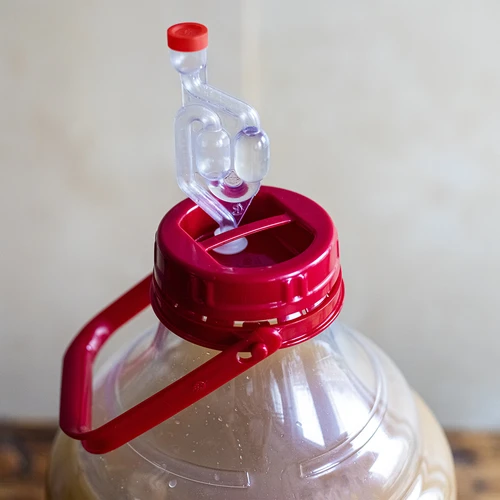 Unbreakable Demijohn - 10 L with handle - 16 ['demijohns', ' shatterproof demijohns', ' 10l demijohns', ' beer container', ' beer demijohns', ' fermenter', ' fermentable', ' unbreakable demijohns', ' wide mouth demijohns', ' balloon holder']