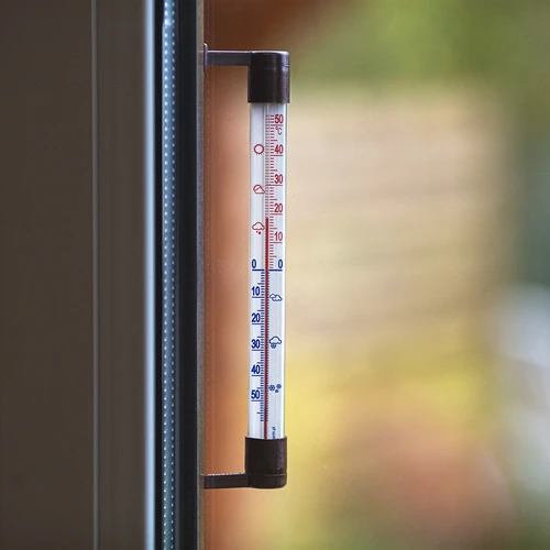 Window thermometer, stick-on / screw-on (-50°C to +50°C) 22cm mix - 11 ['round thermometer', ' what temperature']