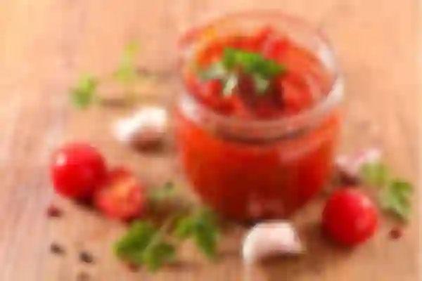 Tomato sauce for jars